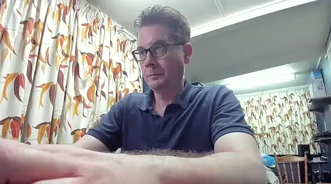 tilobinder online show from January 3, 2025, 1:25 pm