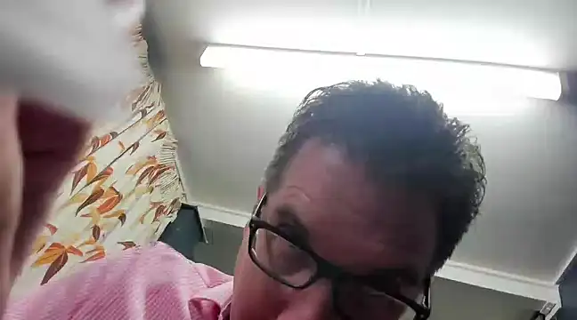 tilobinder online show from January 23, 2025, 12:52 pm