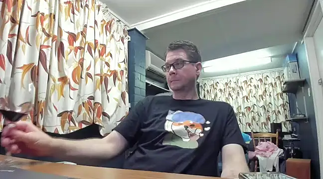 tilobinder online show from January 26, 2025, 12:43 pm