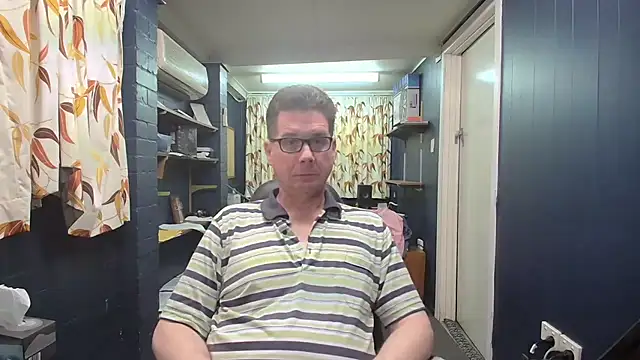 tilobinder online show from November 14, 2025, 12:48 pm