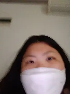 hello098712 online show from May 16, 2026, 4:42 am