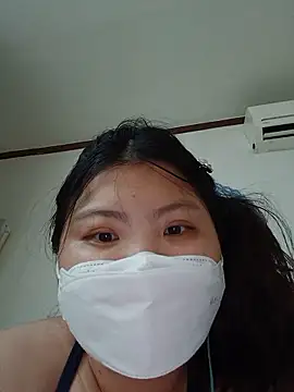 hello098712 online show from June 10, 2026, 9:19 am