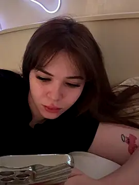 Snapshot of CutiePie3 chatting on November 29, 2025, 7:33 am CutiePie3 online show from November 29, 2025, 7:33 am