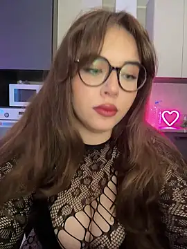 Snapshot of CutiePie3 chatting on December 20, 2025, 9:00 pm CutiePie3 online show from December 20, 2025, 9:00 pm