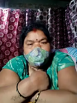 Snapshot of Hot_Falguni chatting on February 3, 2025, 2:14 am Hot Falguni online show from February 3, 2025, 2:14 am