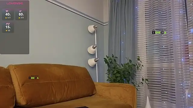 Snapshot of Your_dream_Alice chatting on March 9, 2025, 4:11 pm Your dream Alice online show from March 9, 2025, 4:11 pm