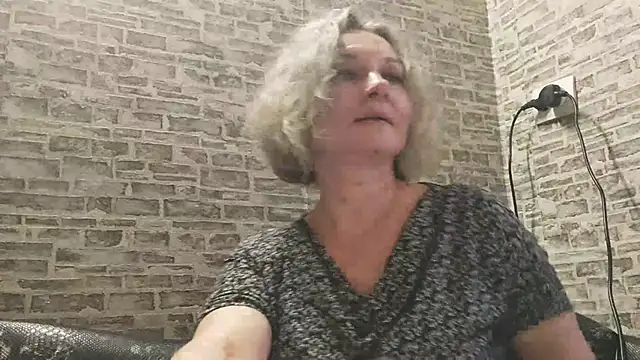 EdithManning online show from January 17, 2025, 12:31 pm