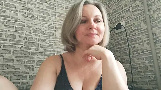 EdithManning online show from February 27, 2025, 6:07 am