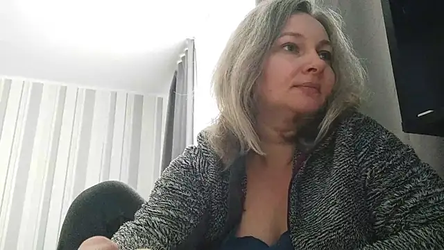 EdithManning online show from January 19, 2026, 7:56 am