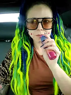 EdgesOfReality online show from November 10, 2025, 8:02 am