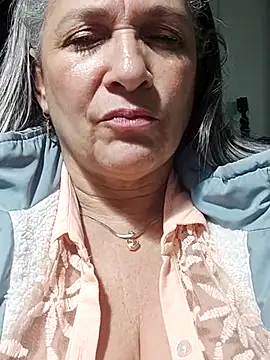 miisevvie  online show from March 2, 2025, 8:38 am