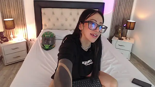 Sam mansson66 online show from February 5, 2025, 3:09 pm