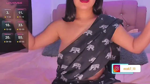 Snapshot of shara_queen1 chatting on December 30, 2024, 12:31 pm shara queen1 online show from December 30, 2024, 12:31 pm