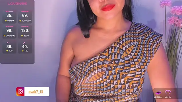 Snapshot of shara_queen1 chatting on February 22, 2025, 4:18 am shara queen1 online show from February 22, 2025, 4:18 am