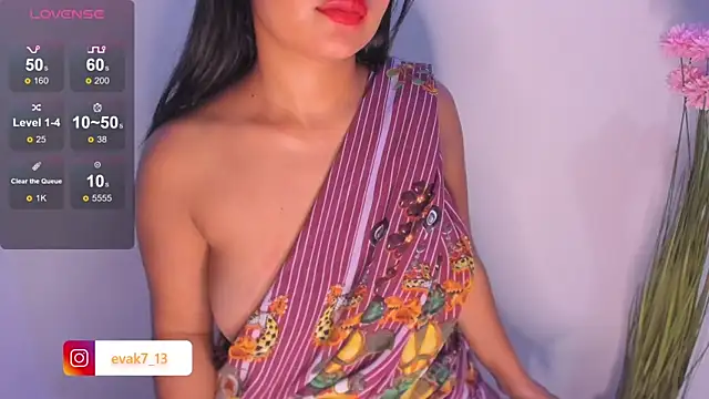 Snapshot of shara_queen1 chatting on March 18, 2025, 6:36 am shara queen1 online show from March 18, 2025, 6:36 am