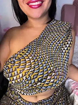 Snapshot of shara_queen1 chatting on June 4, 2026, 2:50 am shara queen1 online show from June 4, 2026, 2:50 am