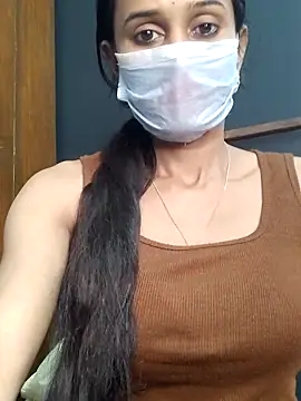 Snapshot of Oleevia chatting on February 4, 2026, 8:53 am Oleevia online show from February 4, 2026, 8:53 am