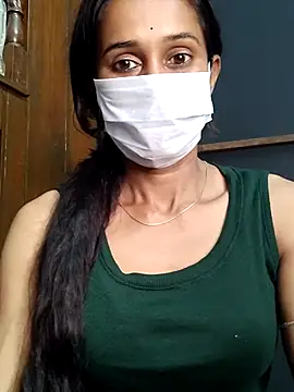 Snapshot of Oleevia chatting on March 9, 2026, 9:24 am Oleevia online show from March 9, 2026, 9:24 am