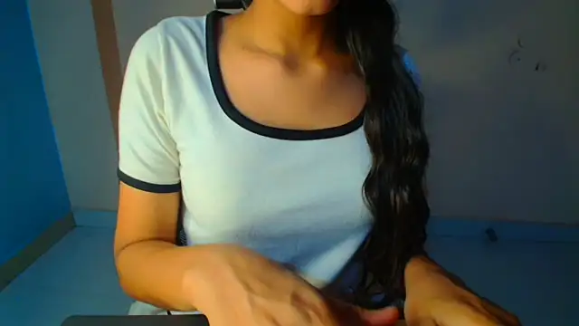 Snapshot of Chandani-Love chatting on May 1, 2026, 5:01 am Chandani-Love online show from May 1, 2026, 5:01 am
