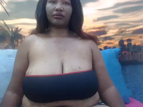 Snapshot of chubbydoll122 chatting on May 11, 2026, 4:59 pm chubbydoll122 online show from May 11, 2026, 4:59 pm
