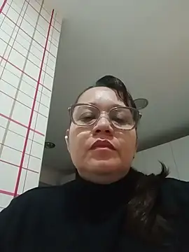 Snapshot of gaby0075 chatting on December 2, 2024, 7:16 pm gaby0075 online show from December 2, 2024, 7:16 pm