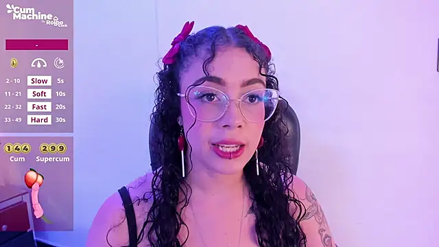 antonelllepiercee online show from September 10, 2025, 11:32 am