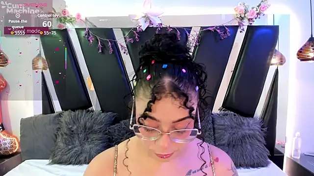 antonelllepiercee online show from February 19, 2026, 11:39 am