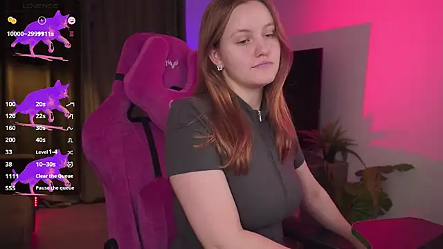 KellyPoter online show from September 16, 2025, 12:06 pm