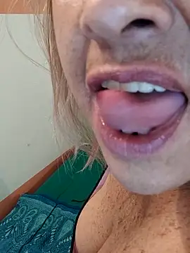 Kasandra Ho online show from February 5, 2025, 1:47 am