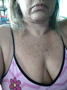 Kasandra Ho online show from February 6, 2025, 1:54 pm