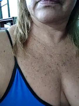 Kasandra Ho online show from September 30, 2025, 1:05 pm