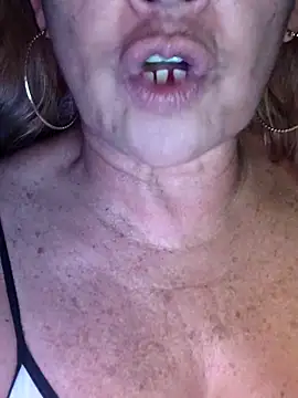 Kasandra Ho online show from February 19, 2026, 3:19 pm