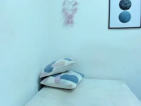 Abriil7 online show from September 27, 2025, 9:14 am