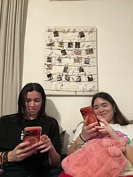 daniniescobarr online show from March 25, 2026, 8:59 pm