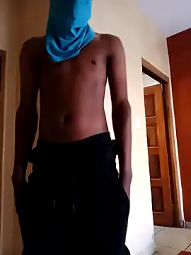 Snapshot of Nicho172 chatting on September 18, 2025, 11:45 am Nicho172 online show from September 18, 2025, 11:45 am