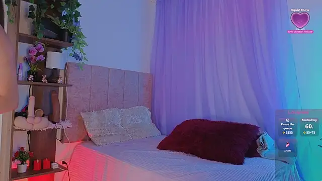 Snapshot of emilyrouxe chatting on December 5, 2025, 1:52 pm emilyrouxe online show from December 5, 2025, 1:52 pm