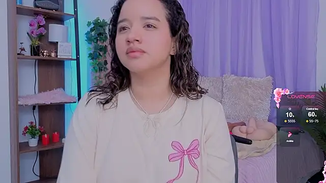 Snapshot of emilyrouxe chatting on March 2, 2026, 3:08 pm emilyrouxe online show from March 2, 2026, 3:08 pm