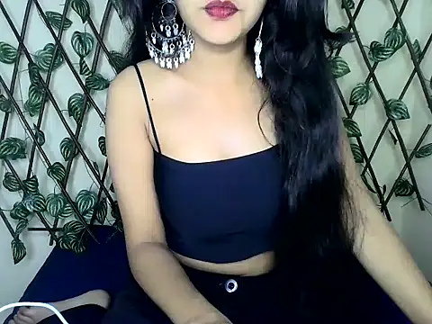 SUZY FROMUS online show from March 22, 2025, 5:20 pm