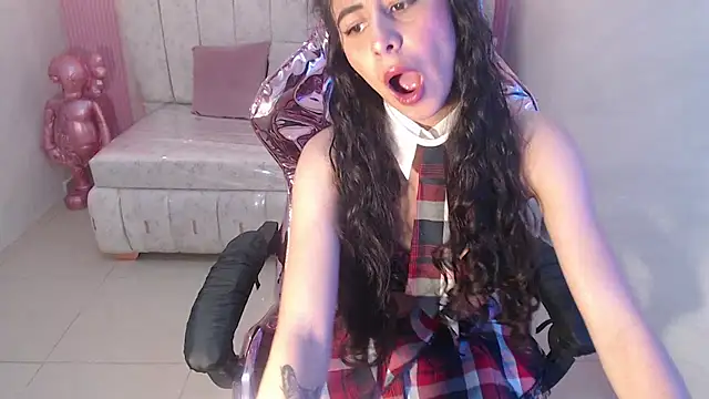 paris sub1  online show from March 5, 2025, 8:10 pm