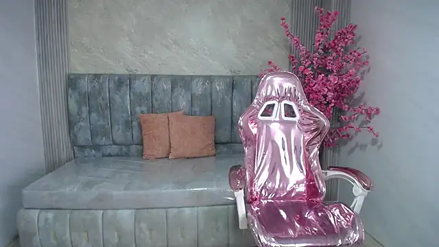 paris sub1  online show from March 13, 2025, 4:12 pm