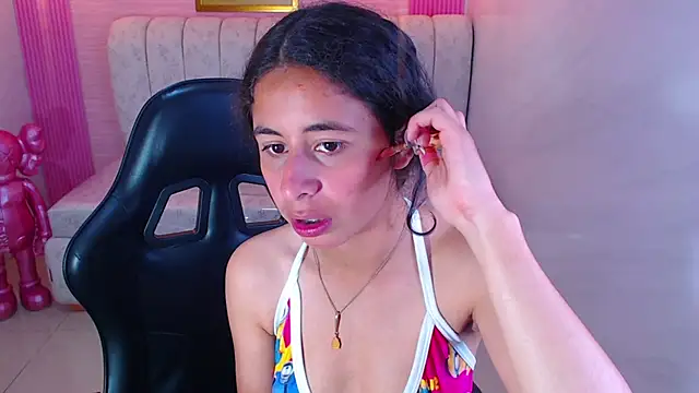 paris sub1  online show from September 22, 2025, 12:51 pm