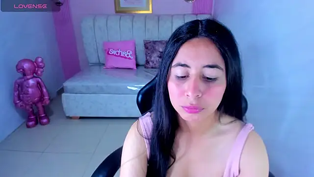 paris sub1  online show from December 3, 2025, 12:58 pm