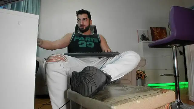 welcometo hell online show from September 27, 2025, 7:02 am