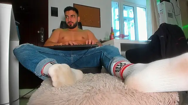 welcometo hell online show from December 20, 2025, 6:53 am