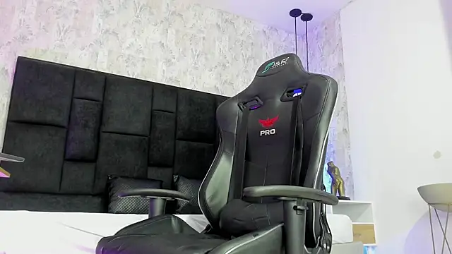 GabrielaBlake  online show from March 17, 2025, 10:06 pm