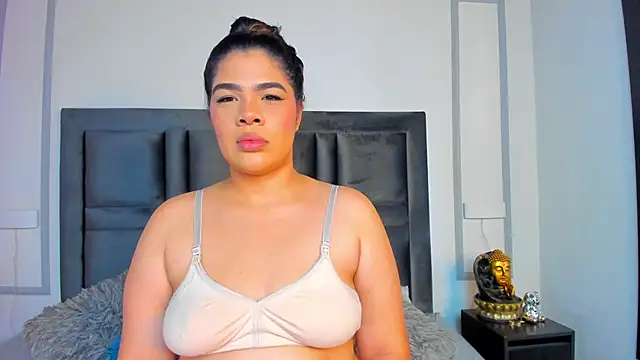 EmmaBecket2 online show from January 7, 2025, 3:35 am