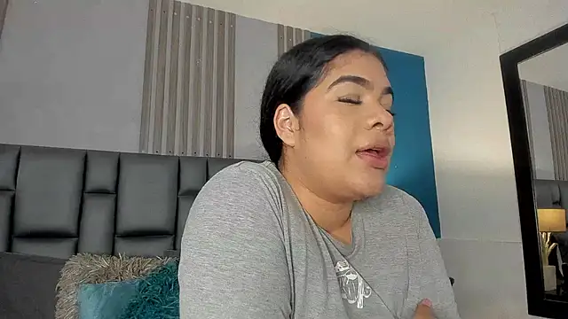 EmmaBecket2 online show from January 15, 2025, 7:26 am