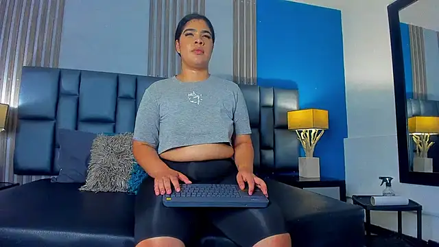 EmmaBecket2 online show from January 15, 2025, 10:27 am