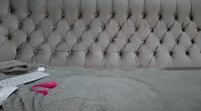 ElliaSquirtGirl online show from January 18, 2025, 2:12 pm