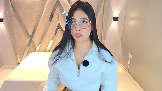 Annie9  online show from January 9, 2026, 3:31 am